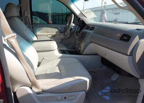 2010 Chevrolet Tahoe Lt из США, поврежденный, VIN 1GNUKBE02AR142001